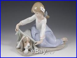 Lladro Figurine DOG'S BEST FRIEND GIRL WITH PUPPY DOG #5688 Retired Mint