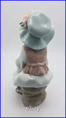 Lladro Figurine Daydreams 6400 Young Girl Holding A Dog Puppy Retired Excellent