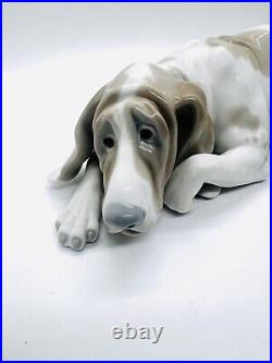 Lladro Figurine Dog Blood Hound #1067 Porcelain Retired Mint Spain Dog Lover