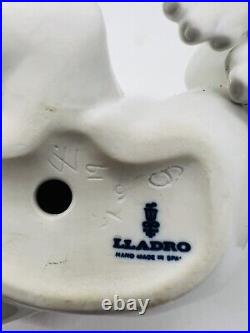 Lladro Figurine Dog Blood Hound #1067 Porcelain Retired Mint Spain Dog Lover