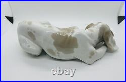 Lladro Figurine Dog Blood Hound #1067 Porcelain Retired Mint Spain Dog Lover