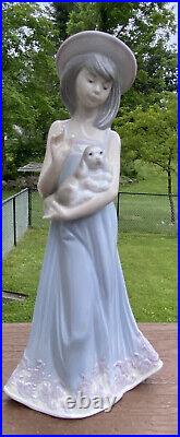 Lladro Figurine ELIZABETH Girl With Dog #5645 Gloss Finish Excellent Condition