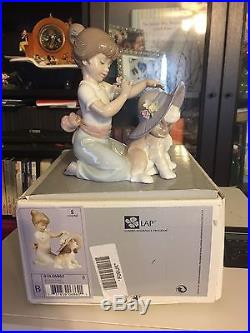 Lladro Figurine Elegant Touch Girl With Dog #6862 Mint With Box