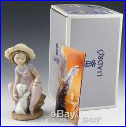 Lladro Figurine FRIENDS FOREVER GIRL WITH PUPPY DOG #6680 Retired Mint Box