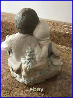 Lladro Figurine Friendship #1230 Matte Finish Boy Girl Puppy Retired Dog