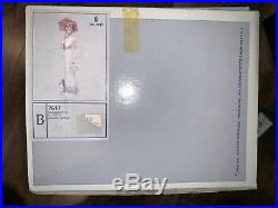 Lladro Figurine Garden Classic Lady Umbrella Flowers & Dog #7617 Mint In box