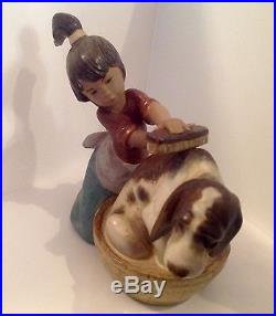 Lladro Figurine Girl & Dog Bashful Bather Washing Dog #2273 Unique Colors