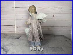 Lladro Figurine Gloss Finish Angelic Harmony Pair of Angels with Puppy Dog 6085