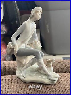 Lladro Figurine Lady with Dog Handmade In Madrid Spain Juan H. Mendoza