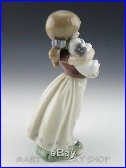 Lladro Figurine MY SWEET LITTLE PUPPY GIRL WITH DOG #8531 Retired Mint Box