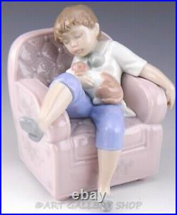 Lladro Figurine NAP TIME FRIENDS BOY SLEEPING ON CHAIR With DOG #6549 Retired Mint