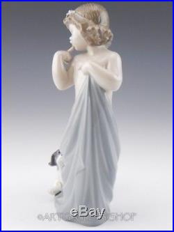 Lladro Figurine NAUGHTY PUPPY GIRL WITH DOG #8106 Retired Mint BOX