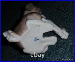 Lladro Figurine New Friend Puppy Dog With Snail On Paw #6211 With Original Box