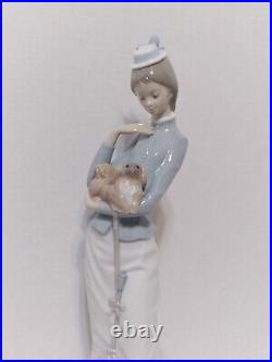 Lladro Figurine No. 4893 Walk With The Dog 15H Pristine Condition