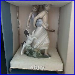 Lladro Figurine Oh Happy Days #8353 Girls and Dogs Retired Original Box Vintage