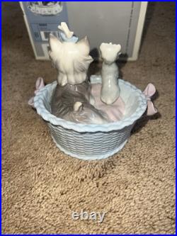 Lladro Figurine Our Cozy Home #6469 Porcelain Yorkie Yorshire Terrier READ