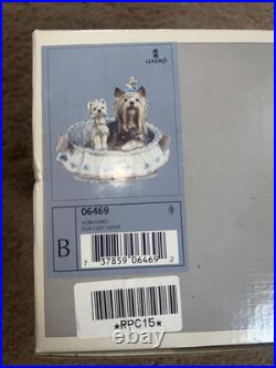 Lladro Figurine Our Cozy Home #6469 Porcelain Yorkie Yorshire Terrier READ