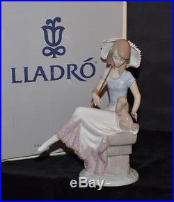 Lladro Figurine PICTURE PERFECT Lady with Umbrella & Dog -#7612-J Huerta- MIB