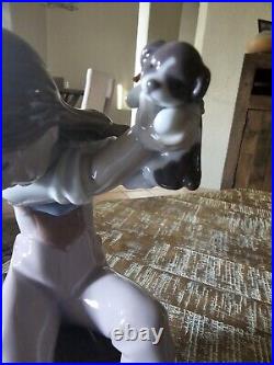 Lladro Figurine Pick Of The Litter Child Girl Dog Puppies 7621 Original Box EUC