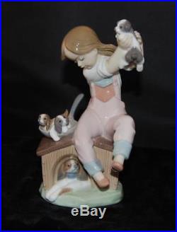 Lladro Figurine Pick of Litter Girl & Dogs #7621 -Ret 1993 by S Debon -MIB