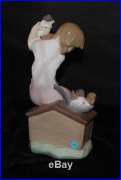 Lladro Figurine Pick of Litter Girl & Dogs #7621 -Ret 1993 by S Debon -MIB
