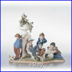 Lladro Figurine Puppy Dog Tails