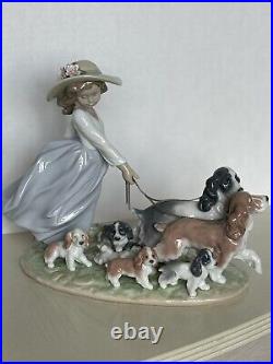 Lladro Figurine Puppy Parade! #6784 Privilege Series Excellent