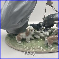 Lladro Figurine Puppy Parade #6784 Privilege Series Mint Condition