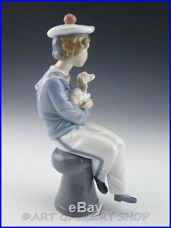 Lladro Figurine SEASIDE COMPANIONS SAILOR BOY WITH DOG #6196 Retired Mint Box