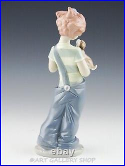 Lladro Figurine STAGE PARTNERS GIRL CLOWN WITH PUPPY DOG #8237 Utopia, Mint