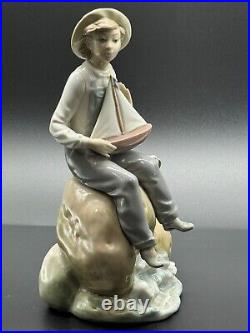 Lladro Figurine Sea Fever Boy With Boat And Dog #5166