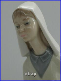 Lladro Figurine Shepherdess with Dog 1034 Made in Spain 1980