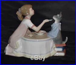 Lladro Figurine TEA TIME #9197- Girl with Dog Serving Tea F Polope- MINT