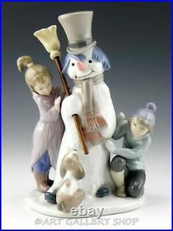 Lladro Figurine THE SNOWMAN CHILDREN & DOG WINTER #5713 Retired Mint