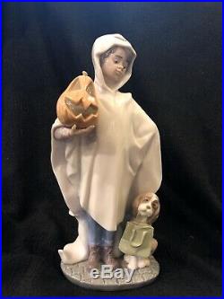 Lladro Figurine Trick Or Treat Boy With Pumpkin Dog 6227 Ghost Mint Retired