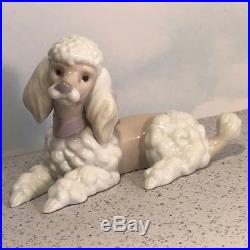 Lladro Figurine Vintage Porcelain Statue 6337 Poodle Puppy Dog Laying Down Coat