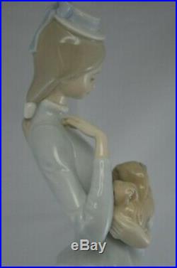 Lladro Figurine Walk With The Dog Ref. 4893