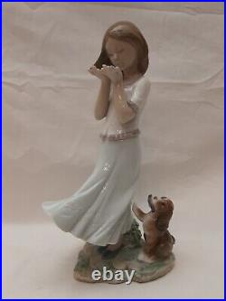 Lladro Figurine Whispering Breeze Girl withDog #8121 Retired withBox Darling! 8
