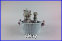 Lladro Figurine Yorkshire Terrier & Puppy Dog 6469'Our Cosy Home