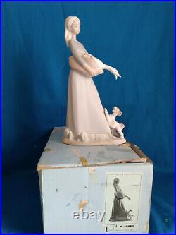 Lladro FigurineGirl with Goose & Dog #4866 Matte Mint in Original Box