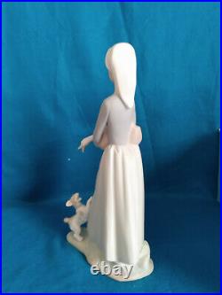 Lladro FigurineGirl with Goose & Dog #4866 Matte Mint in Original Box