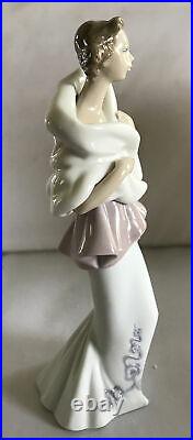 Lladro Fine Porcelain Figurine A NIGHT OUT #6594 Joan Coderch 1999 Retired