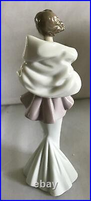 Lladro Fine Porcelain Figurine A NIGHT OUT #6594 Joan Coderch 1999 Retired