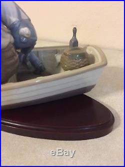 Lladro Fishing with Gramps #5215 Grandpa, Boy, Boat withDog Wood Base