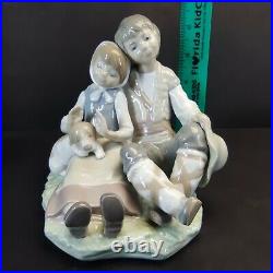 Lladro Friendship 1230 Hermanitos Boy Girl Puppy Dog Adorable In Mint Condition