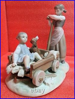 Lladro GIRL PULLING BOY & DOG IN WAGON #1245 Porcelain Figurine, 8.5, Spain