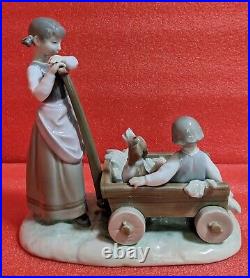 Lladro GIRL PULLING BOY & DOG IN WAGON #1245 Porcelain Figurine, 8.5, Spain