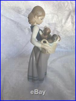 Lladro GIRL WITH PUPPIES Figurine Girl Dogs Basket