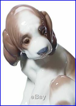 Lladro Gentle Surprise Dog Figurine 01006210