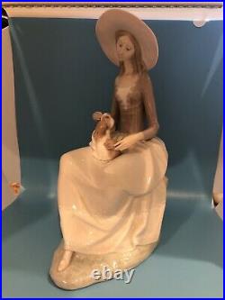 Lladro Girl With Dog Retired 1981 12.5 Tall Porcelain Figurine # 4806 Mint